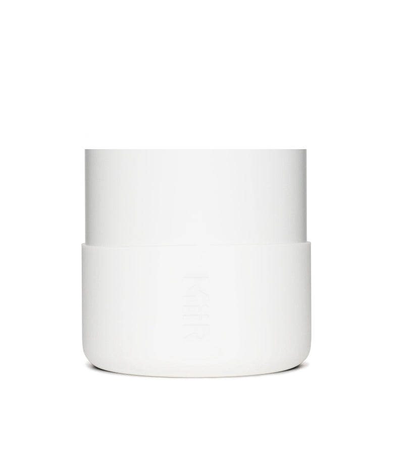 silicone-boot-o1 Silicone_Boot_32oz_42oz_White_Studio_0821_On_Bottle_7c7df284-5bee-4f24-a031-14b02db7328f__SLB1PN34001.jpg