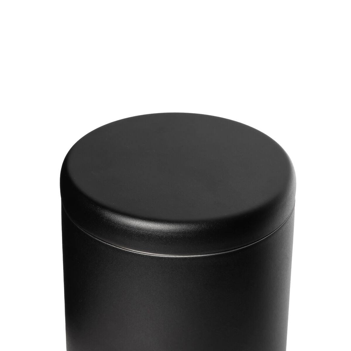 airlock-coffee-canister-u2 WebPDP-Airlock_Coffee_Canister__ACN2SVOS002_Black_X2Studio_45_Deg_Lid_On.jpg