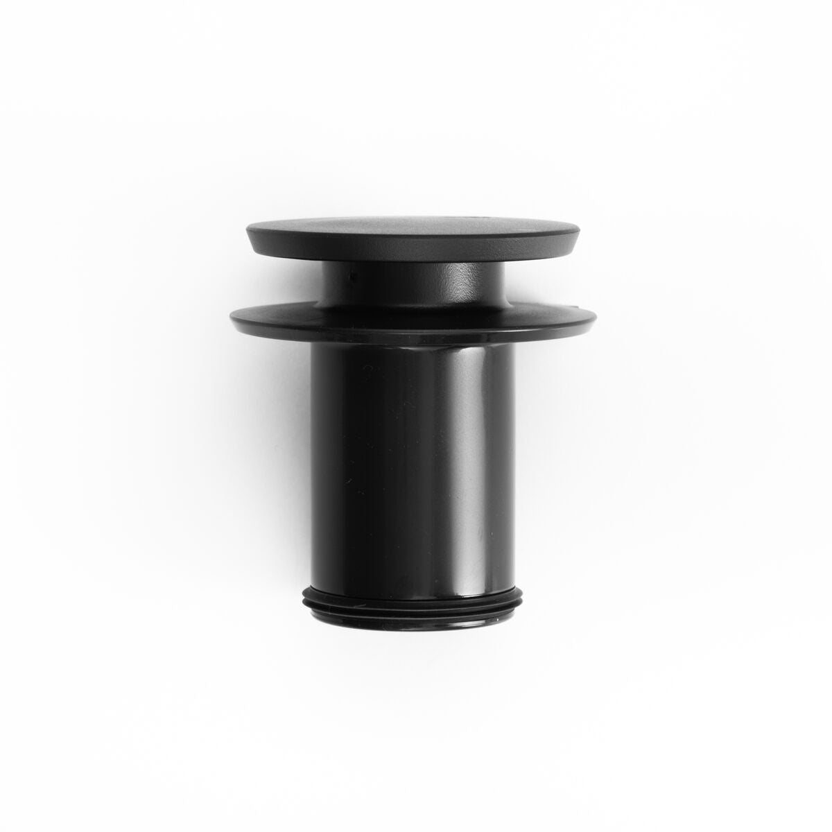 new-standard-carafe-y9 WebPDP-PolishedStainlessCarafe_33oz_SS_StudioX207182024_Lid__CAR1SVOS005.jpg