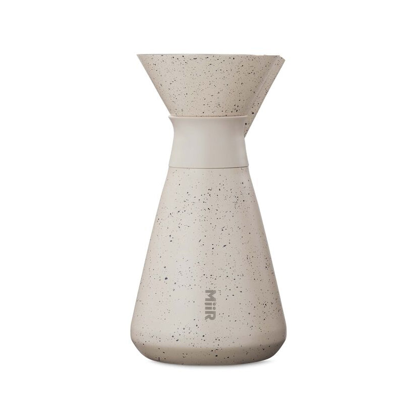 new-standard-carafe-y9 Web_PDP-33oz_New_Standard_Carafe_Desert_Tan_Speckle_Studio_CAR1SVOS224__Front.jpg